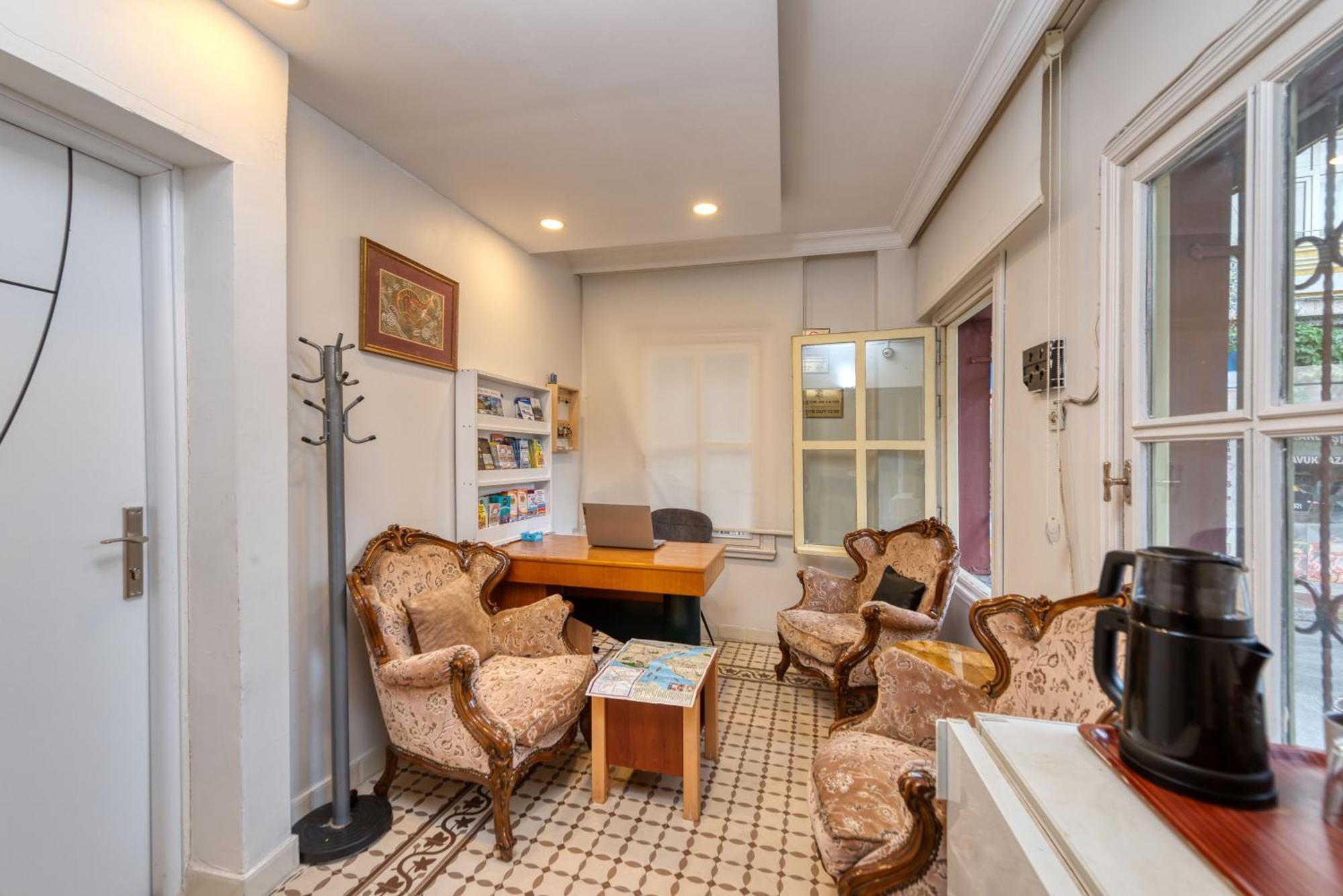 Old Istanbul House Hotel Exterior photo